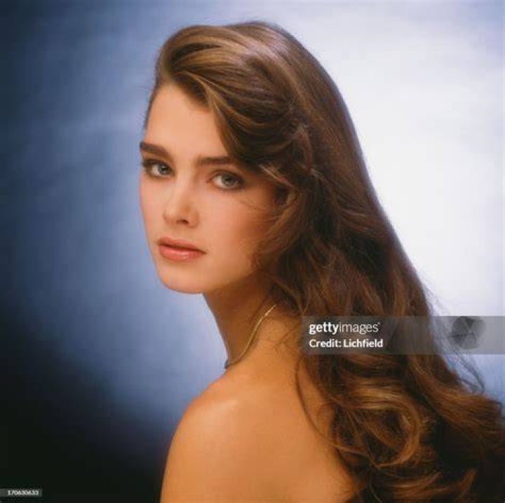 Brooke Shields' mother, Teri Shields, dies at 79 CBS News