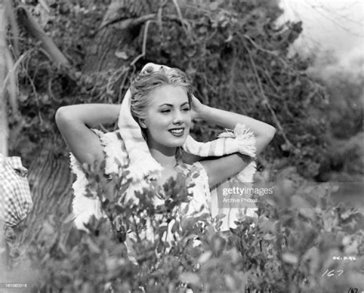 Shirley Jones from Oklahoma, 1956. Shirley jones, Actresses, Movie stars